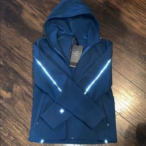 Lululemon blue performance lite jacket size small